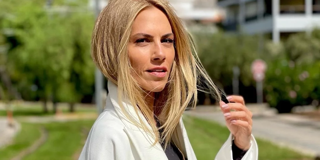 Η Ντορέττα Παπαδημητρίου έκανε το πιο κομψό γαλλικό μανικιούρ που έχουμε δει τελευταία