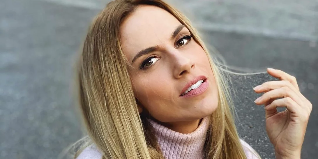 Ντορέττα Παπαδημητρίου | Η φωτογραφία αγκαλιά με την κόρη της Μαίρης Συνατσάκη, Ολίβια