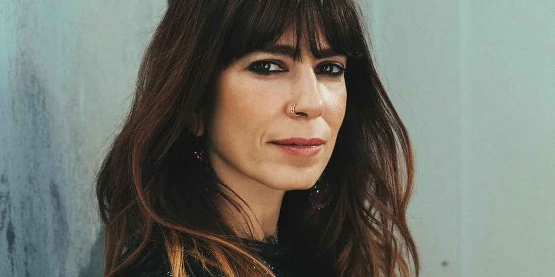 Μυρτώ Αλικάκη | "Κάπως έτσι οδηγήθηκα στο κρεβάτι του ψυχαναλυτή..."