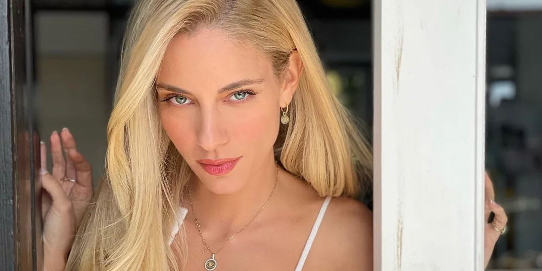 Who did it better? | Η Δούκισσα Νομικού και η Elsa Hosk έκαναν το ίδιο εντυπωσιακό updo