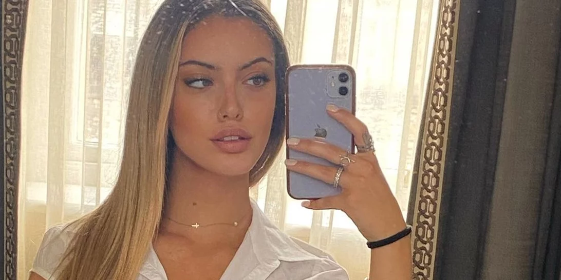 Δανάη Λιβιεράτου | Το βραδινό outfit που επέλεξε και οι σέξι της κοιλιακοί