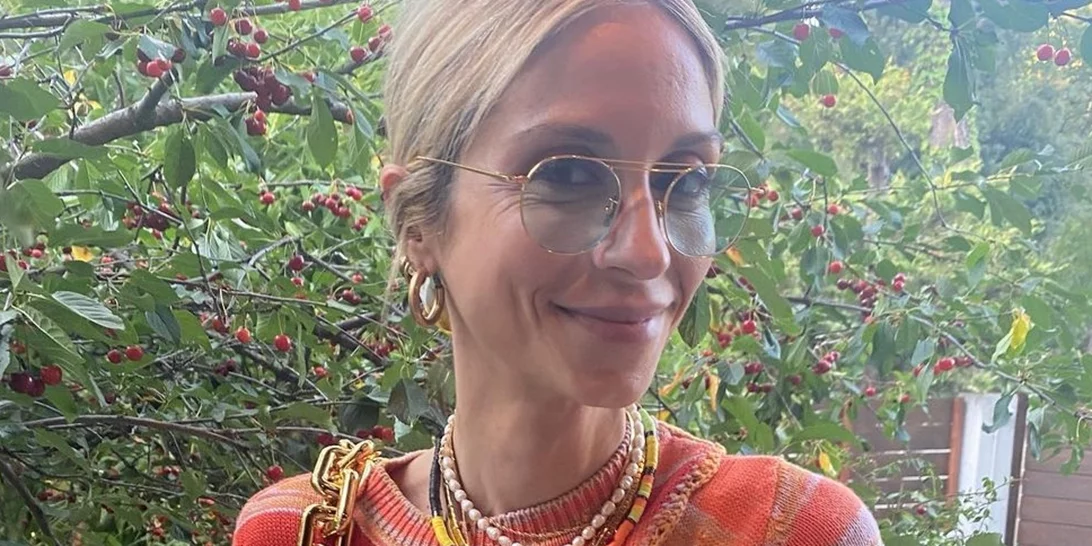 Σοφία Καρβέλα | Ποζάρει με μπικίνι και μας δείχνει το σούπερ γραμμωμένο κορμί της