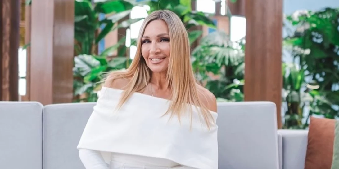 Ελένη Πετρουλάκη | "Οι κόρες μου αυτή τη στιγμή είναι στην εφηβεία και είναι πολύ επικριτικές απέναντί μου"