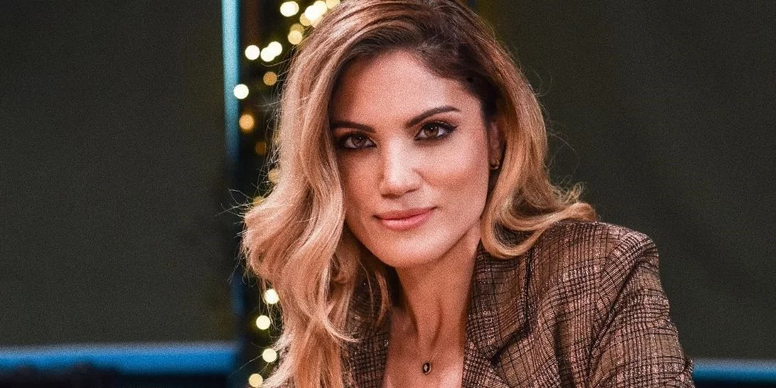 Η Μαίρη Συνατσάκη επέστρεψε στις επαγγελματικές της υποχρεώσεις μαζί με την κόρη της