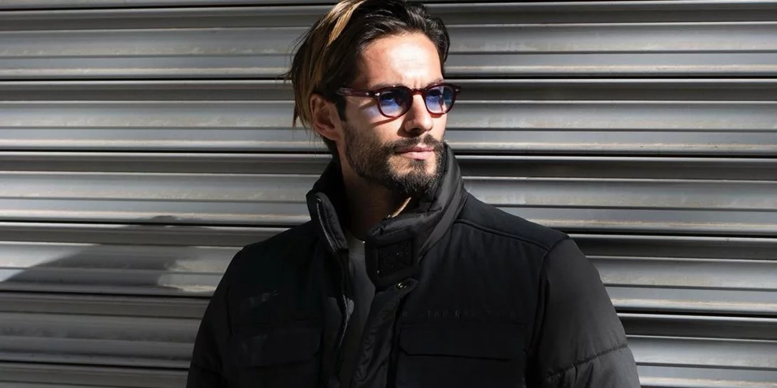 Γιώργος Καράβας | "Μέσα σε όλη αυτή την αστερόσκονη υπάρχει πολύς αγώνας και πολύς πόνος"