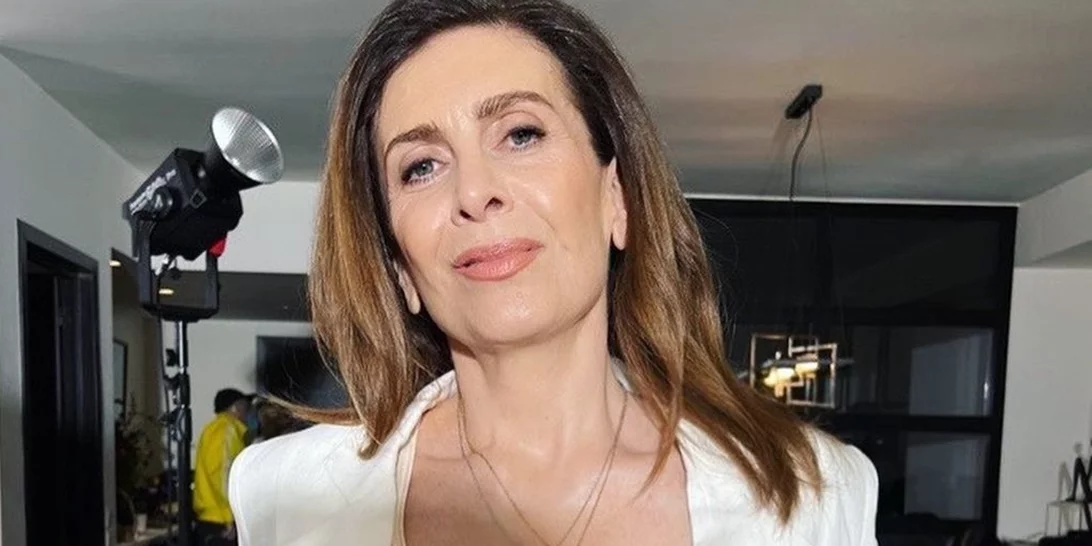 Κατερίνα Διδασκάλου | Αυτές είναι οι γοητευτικές και πανέμορφες κόρες της - Η μεταξύ τους ομοιότητα εντυπωσιάζει