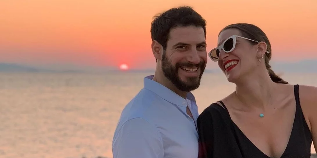 Η Βίβιαν Δράκου Πατριαρχέα ήταν η νύφη που "έσπασε" κάθε κανόνα φορώντας μαύρα sneakers