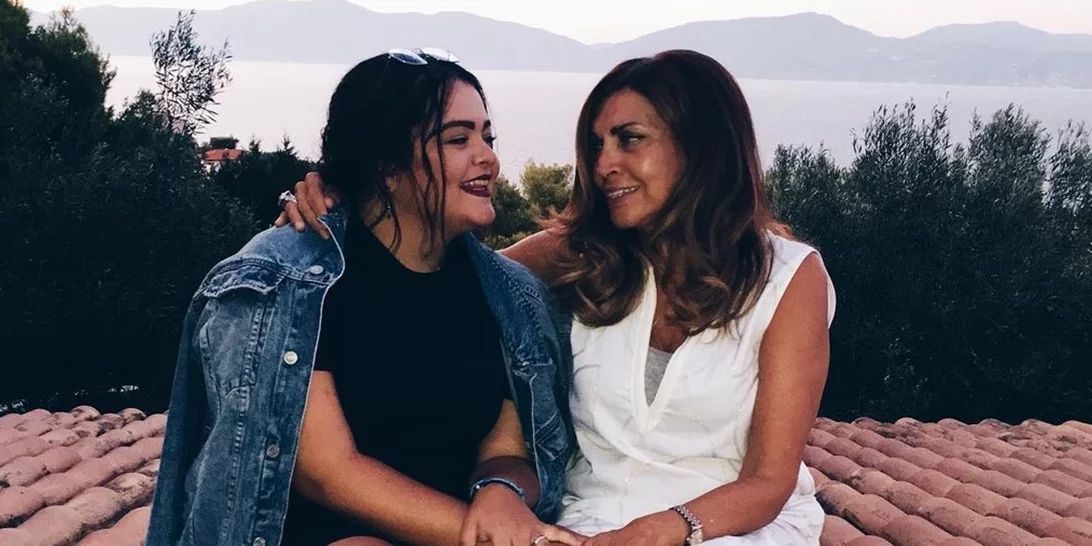 Η Μαριτίνα Ντενίση έχει γενέθλια | Η φωτογραφία από τα παιδικά της χρόνια και οι συγκινητικές ευχές της μητέρας της