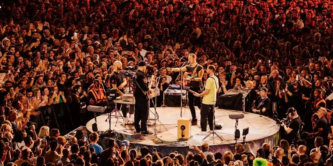 Coldplay | Το ποσό "μαμούθ" για τα γυρίσματα του βίντεο κλιπ στο Ηρώδειο