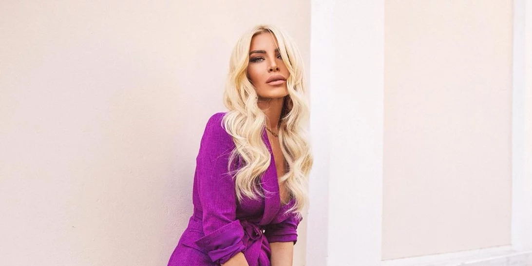 Τέλος τα μακριά μαλλιά για την Κατερίνα Καινούργιου | Το κοντό κούρεμα που την ανανέωσε πλήρως