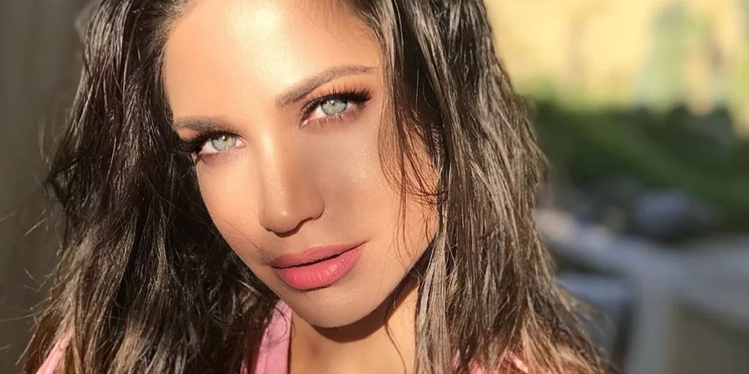 Η Κατερίνα Γερονικολού στην παραλία, με το πιο σέξι animal print μπικίνι