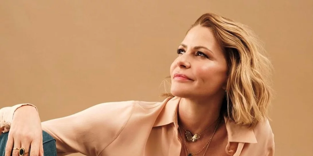 Τζένη Μπαλατσινού | Φόρεσε το ιδανικό σακάκι για την άνοιξη