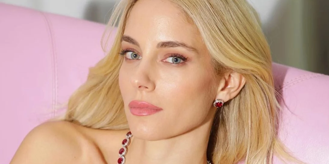 Δούκισσα Νομικού | Ανέμελη και ξέγνοιαστη, φωτογραφίζεται μαζί με την κόρη της, Αναστασία Θεοδωρίδη, στην πιο εξωτική παραλία