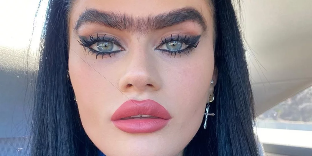 Σοφία Χατζηπαντελή | Σέξι όσο ποτέ, ακόμη και με ολόσωμο μαγιό - Το βίντεο που ‘έριξε’ το Instagram