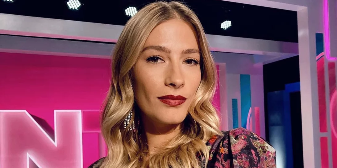 Η Ισμήνη Παπαβλασοπούλου φόρεσε τη hot τάση στα τζιν παντελόνια