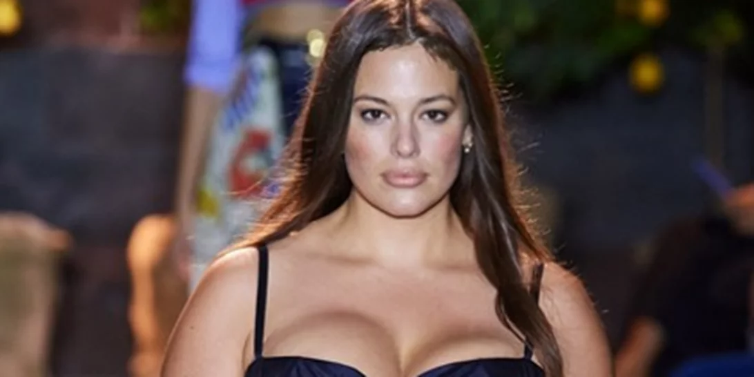 Ashley Graham | Μοιράστηκε τις πιο αληθινές στιγμές από την εγκυμοσύνη της