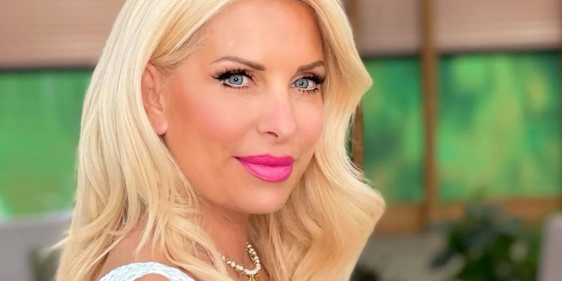 Ελένη Μενεγάκη | "Μου ήταν πάρα πολύ δύσκολο, αλλά το έκανα, μέχρι που η Λάουρα έβαλε τα κλάματα"