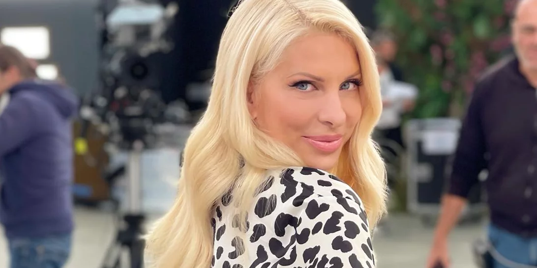 Ελένη Μενεγάκη | Τα skincare tips που την κάνουν να δείχνει 10 χρόνια νεότερη