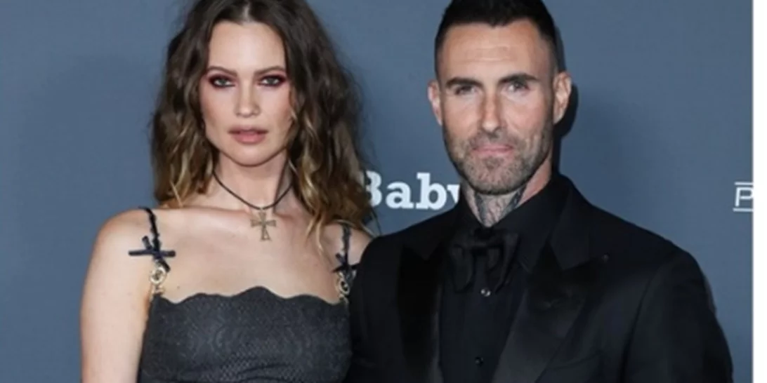 Adam Levine | Η αποκάλυψη της "παράνομης" σχέσης του με μοντέλο και η δημόσια απολογία στο Instagram