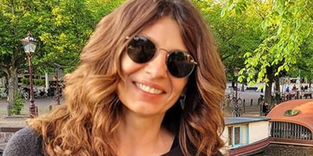 Η Πόπη Τσαπανίδου είναι η πιο χαρούμενη γιαγιά | Ποζάρει με τον εγγονό της και μοιράζεται την πιο γλυκιά ιστορία