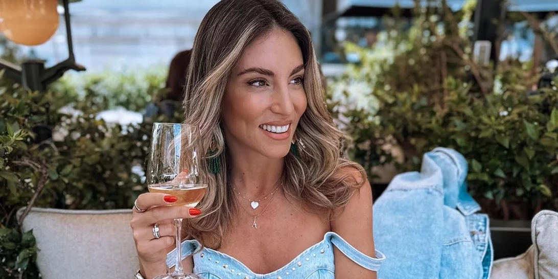 Αθηνά Οικονομάκου | Το άρωμα που φοράει πιστά τα τελευταία 20 χρόνια