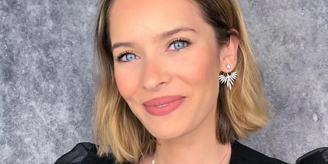 Η Anita Brand ήταν η πιο λαμπερή, όμορφη και νεραϊδένια νύφη | Οι ρομαντικές φωτογραφίες από την τελετή του γάμου της με τον Χάρη Χριστόπουλο