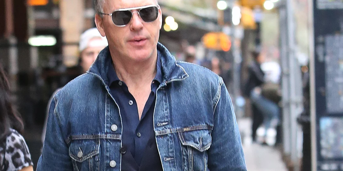 Michael Keaton | Aφιέρωσε το βραβείο SAG για την ερμηνεία του στο "Dopesick" στον ανιψιό του, που πέθανε από ναρκωτικά