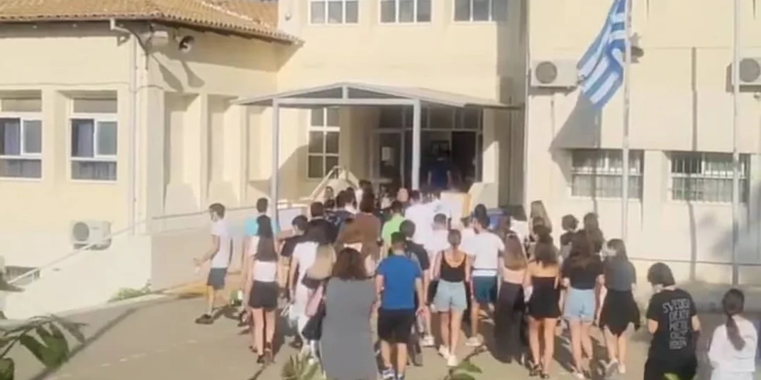 Editorial | Πανελλήνιες για γονείς