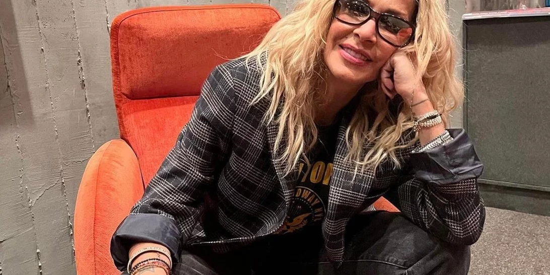 Η Άννα Βίσση έκλεισε τα 65 | Το ξέφερνο πάρτι με τους διάσημους καλεσμένους