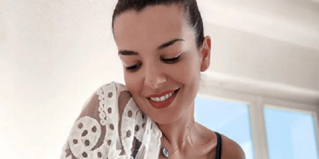 Νικολέττα Ράλλη | "Λίγο μετά από αυτή την λήψη, "έφαγα" μια ωραιότατη τούμπα ala ζειμπεκιά και μου γύρισε το πόδι"