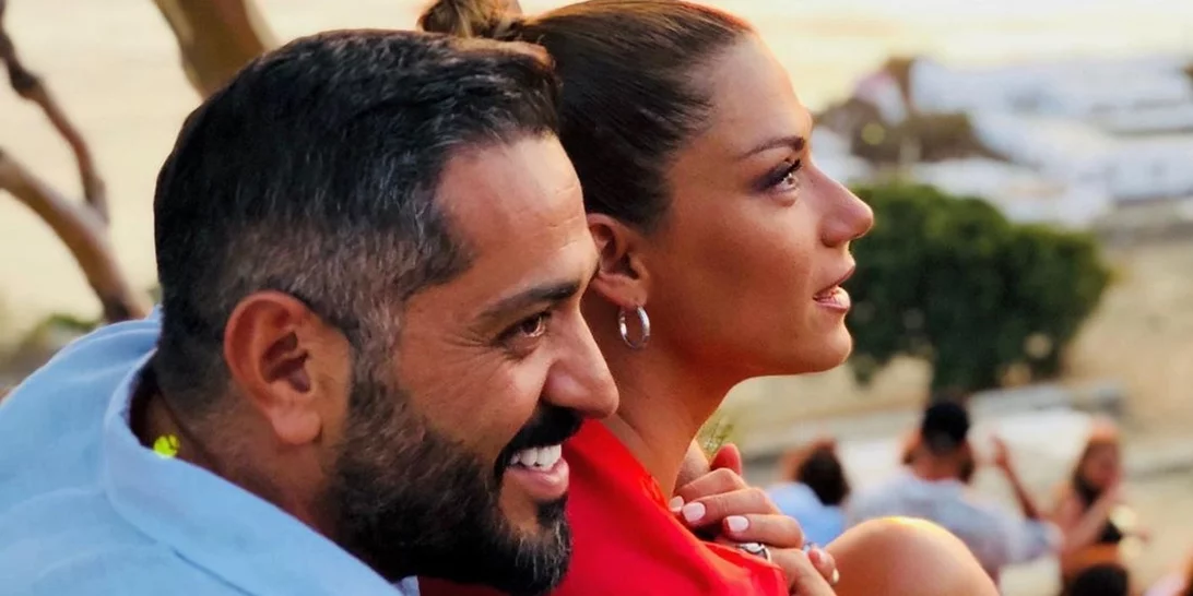 Η Βάσω Λασκαράκη και ο Λευτέρης Σουλτάτος είναι πιο ερωτευμένοι από ποτέ | Η αδημοσίευτη φωτογραφία από την ημέρα του γάμου τους με αφορμή την επέτειο των τεσσάρων χρόνων