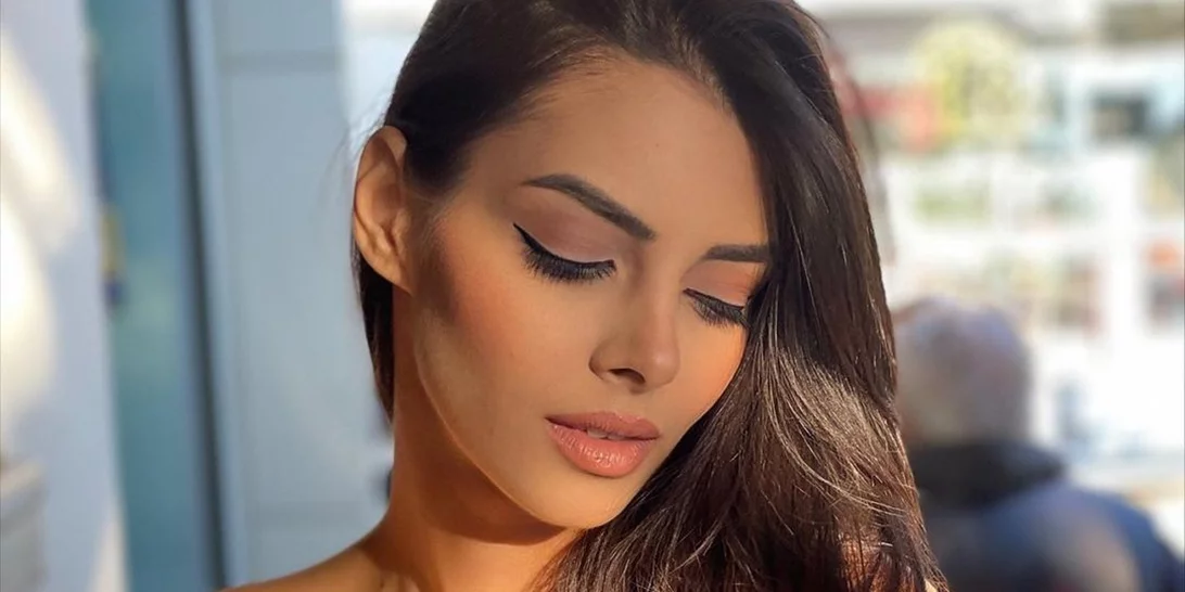 Άννα Μπεζάν | "Η μητέρα μου με το που με γέννησε με παράτησε κατευθείαν στο νοσοκομείο"