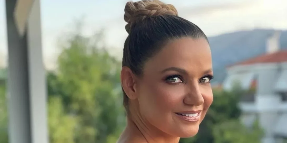 Η Παναγιώτα Βλαντή φόρεσε κολάν στο απόλυτο χρώμα της άνοιξης