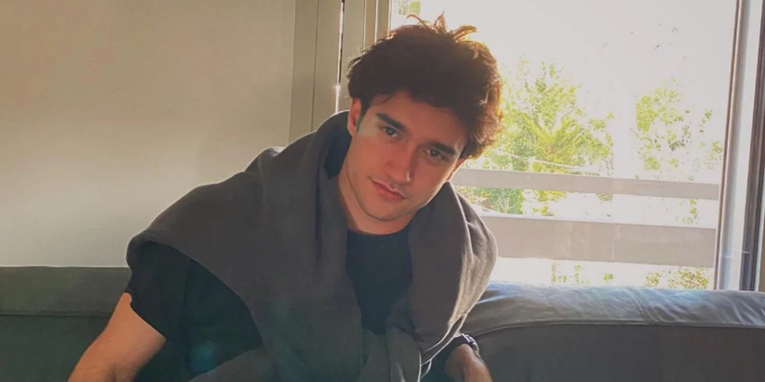 Άρης Αργυρόπουλος | "Μικρός δεν καταλάβαινα ότι οι γονείς μου ήταν διάσημοι" - Τα πρώτα επαγγελματικά βήματα στη μόδα και η διασημότητα από μικρή ηλικία