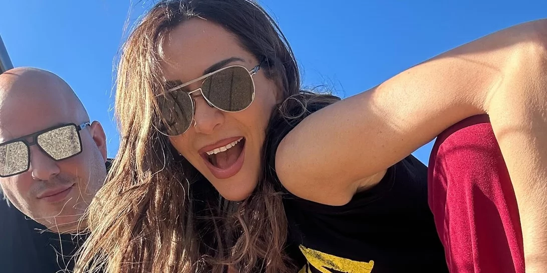 Δέσποινα Βανδή | Το ταξίδι στην Αυστραλία και η εμφάνιση με super low back ολόσωμη φόρμα