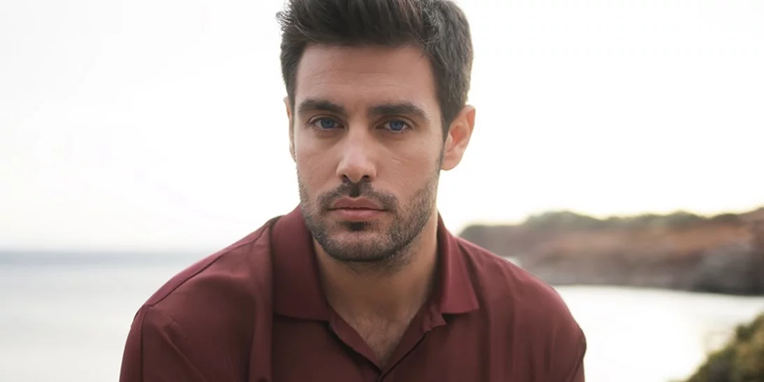 Ο Κώστας Μαρτάκης για το ενδεχόμενο δημιουργίας μιας οικογένειας | "Όσο περνούν τα χρόνια, ολοένα απομακρύνομαι από αυτή τη σκέψη"