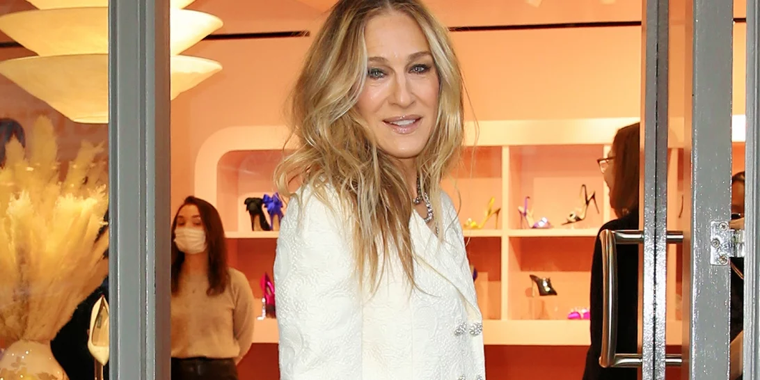 Η πιο αναπάντεχη τάση στα μαλλιά για τις γυναίκες άνω των 50 είναι και η πιο κολακευτική