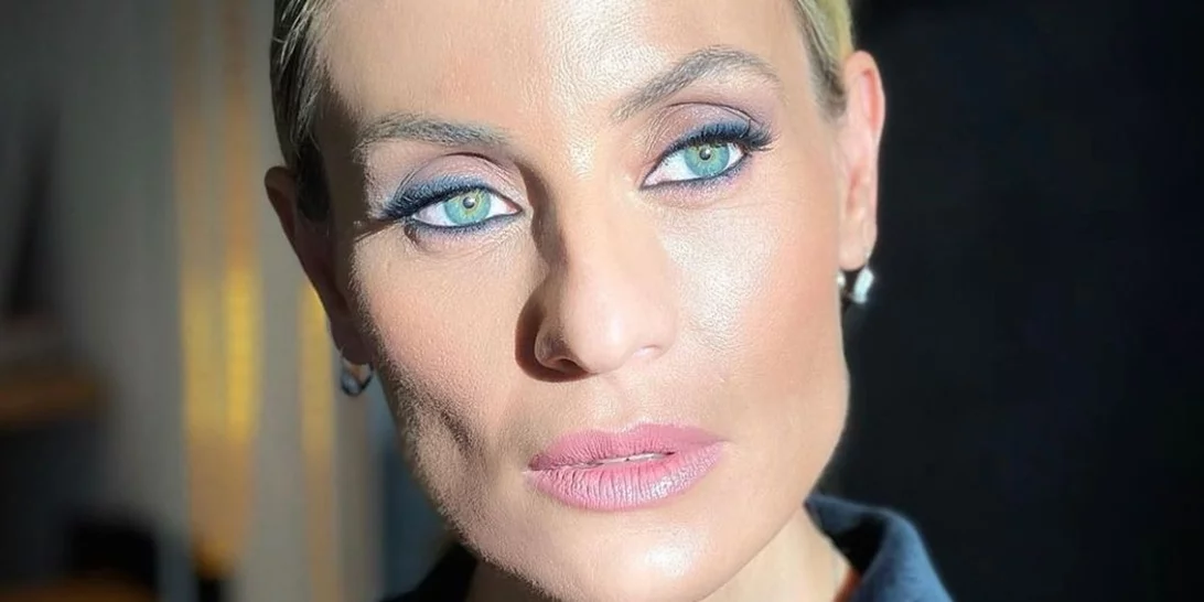 Ελεονώρα Μελέτη | Το μήνυμα σε άγνωστη που έστειλε ημίγυμνη φωτογραφία στον σύζυγό της