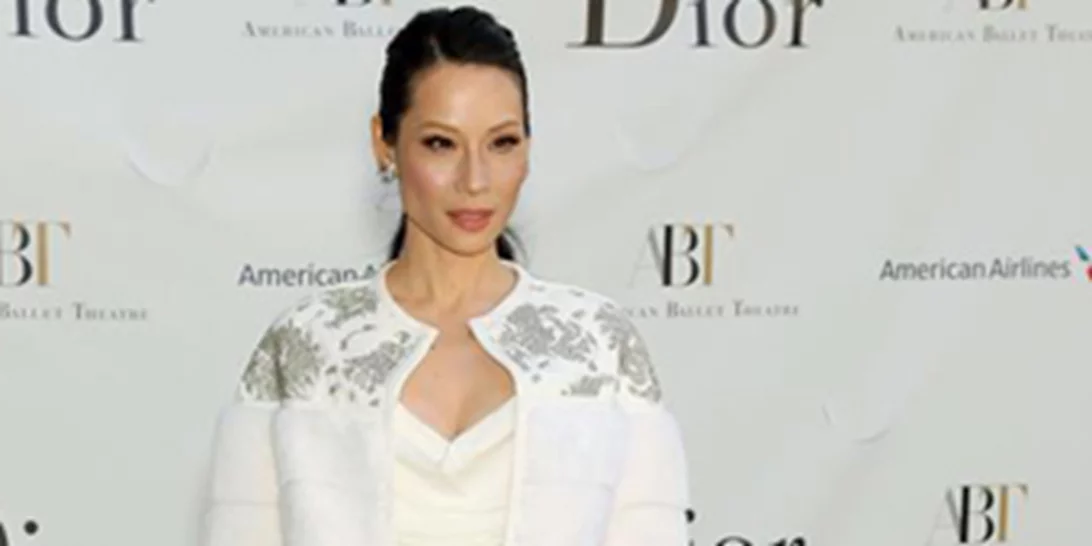 Lucy Liu | Η απόφασή της να γίνει μητέρα στα 47