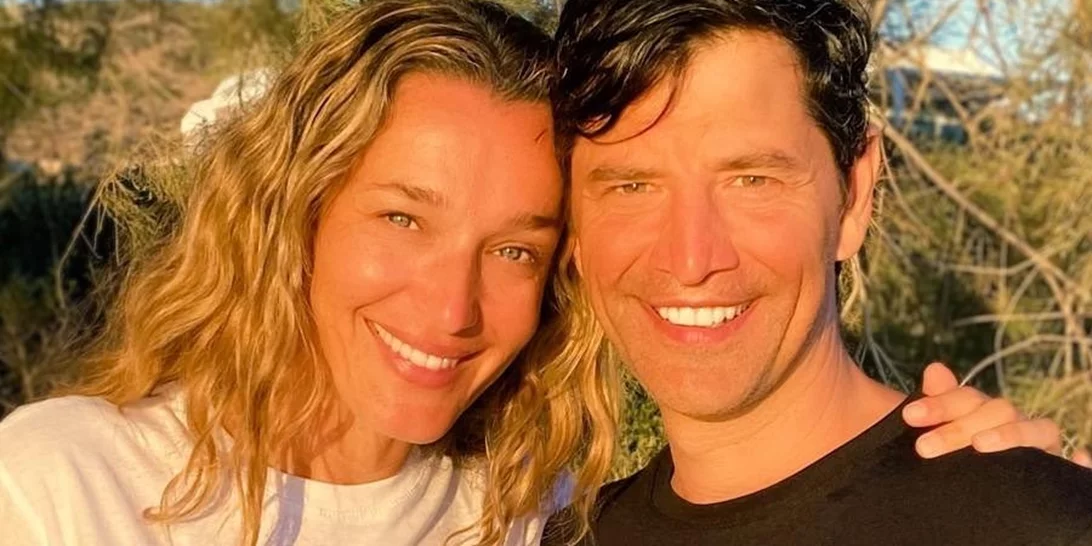 Κάτια Ζυγούλη | Η σέξι εμφάνισή της στα γενέθλια του Σάκη Ρουβά, με over-the-knee μπότες