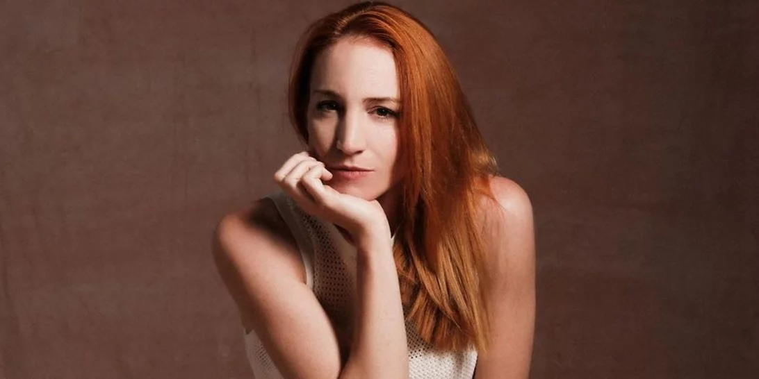 Στεφανία Γουλιώτη | Καρέ καρέ η μεταμόρφωσή της σε εγκυμονούσα για τη δεύτερη σεζόν του Maestro