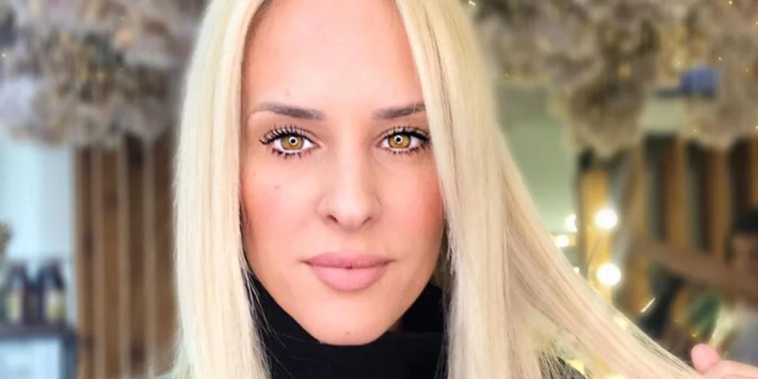 Η Έλενα Ασημακοπούλου στην πρώτη δημόσια εμφάνιση μετά την ανακοίνωση του διαζυγίου