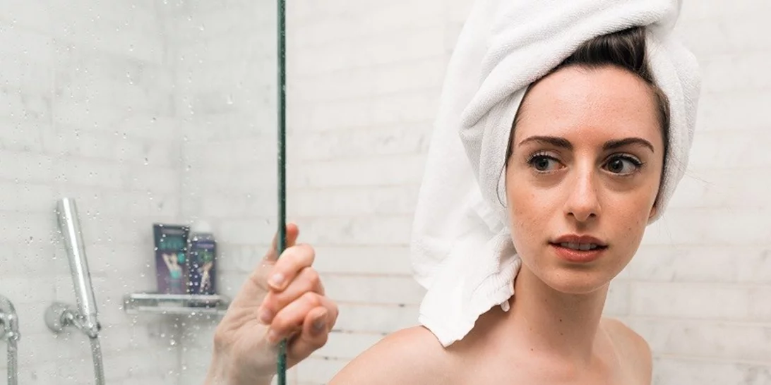 Καθαρισμός προσώπου με ατμό | Σε τι βοηθάει και πώς γίνεται σωστά στο σπίτι;