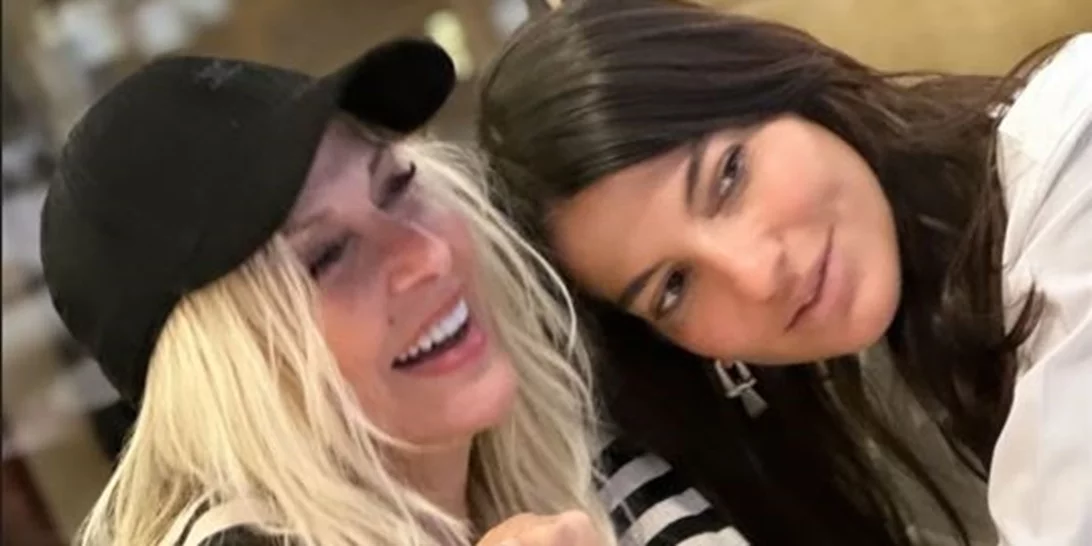 Άννα Βίσση & Δήμητρα Κούστα στη Νέα Υόρκη | Βραδινή έξοδος σε γνωστό γαλλικό εστιατόριο