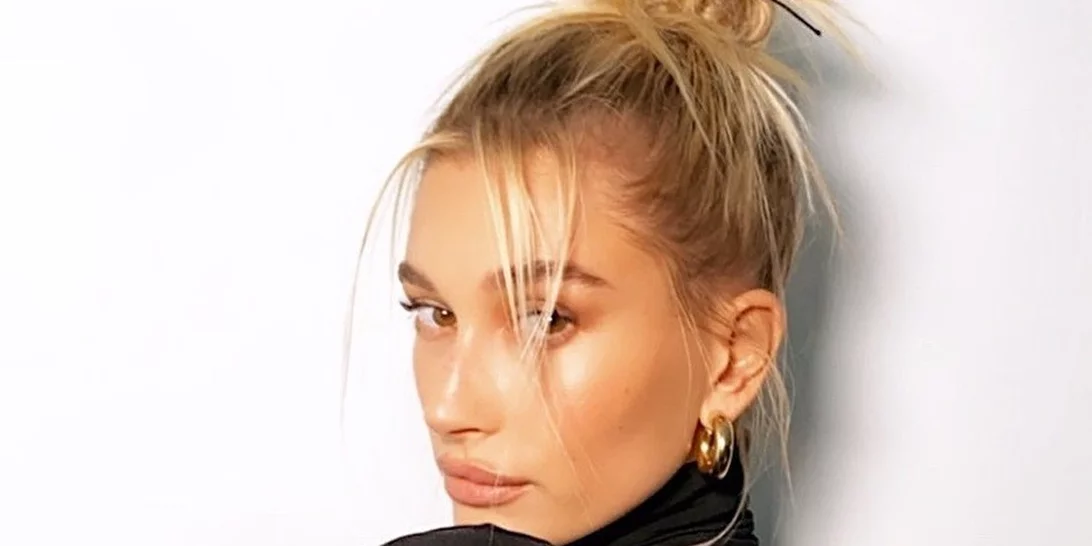 Messy Bun | Οι παραλλαγές των celebrities που θα θέλεις να αντιγράψεις ASAP