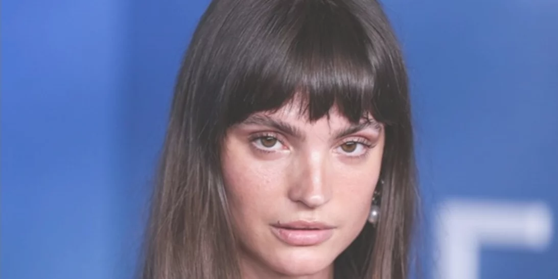 Charlbi Dean | Πέθανε η πρωταγωνίστρια του βραβευμένου με Χρυσό Φοίνικα 'Triangle of Sadness' που είχε γυριστεί στην Ελλάδα