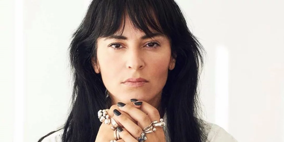 Δίπατα παπούτσια, crop top και choker | Η 12χρονη κόρη της Ζενεβιέβ Μαζαρί, Ροζαλία, είναι style icon και αυτή είναι η απόδειξη