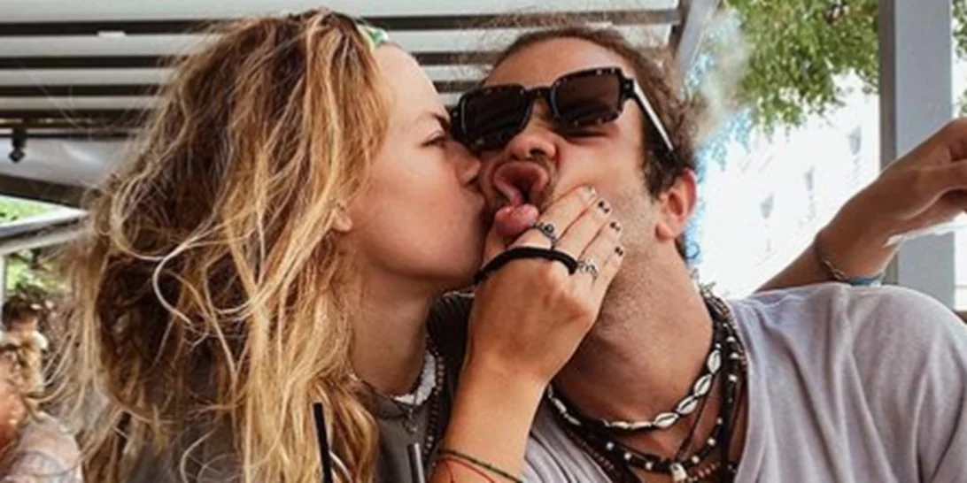 Γαία Μερκούρη | Το τρυφερό φιλί στον Άγγελο Λάτσιο και οι ρομαντικές φωτογραφίες με αφορμή την ημέρα του Αγίου Βαλεντίνου