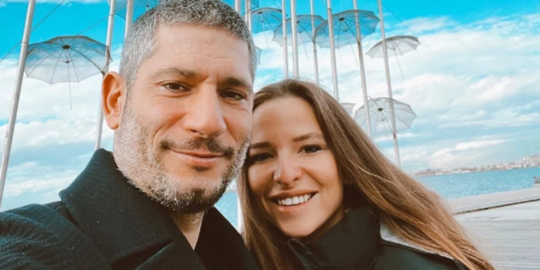 Εριέττα Κούρκουλου Λάτση | Σε διαμαρτυρία στο Σύνταγμα μαζί με τον Βύρωνα Βασιλειάδη και τον γιο τους