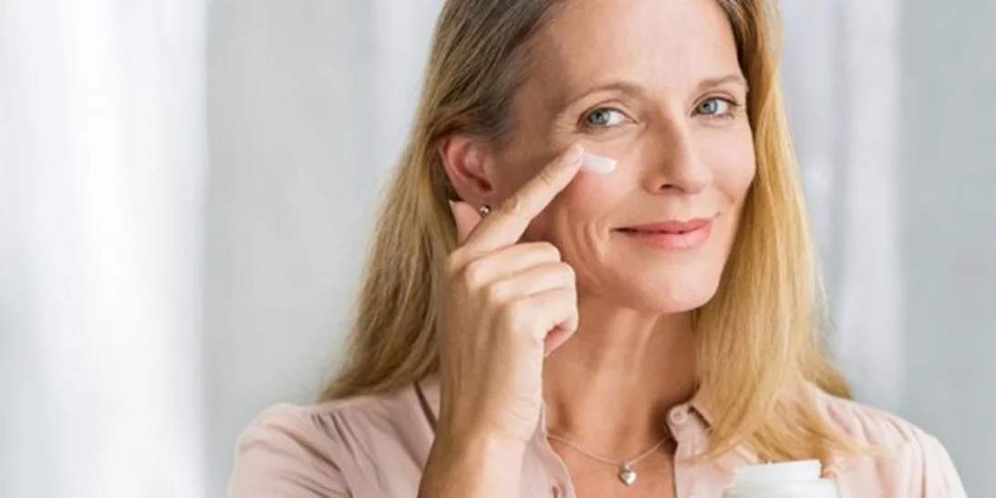 7 κρέμες προσώπου που κάνουν θαύματα για τις βαθιές ρυτίδες